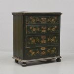 1257 7364 CHEST OF DRAWERS